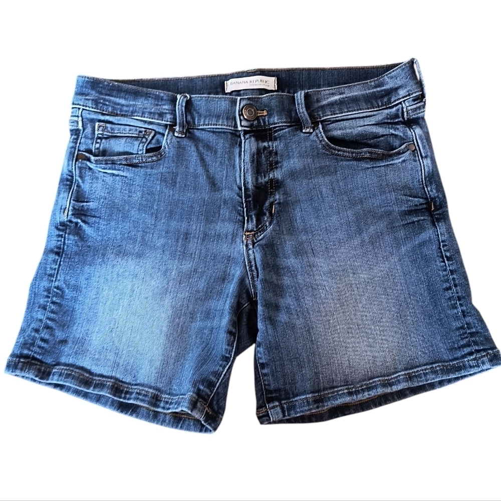 Banana Republic Roll-Up Shorts Size 27